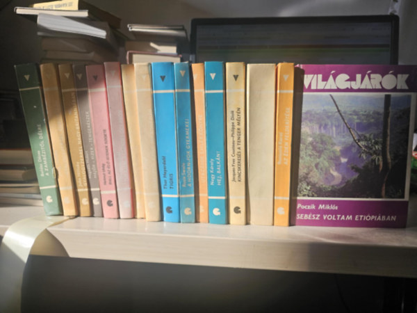 Cousteau,Jacques-Diol,Philipe, Romuald Karas, Poczik Mikls, Thor Heyerdahl, Rosie Swale, Igncz Rzsa, Nagy Kroly, Helmut Uhlig, Miloslav Stingl, John Hillaby, Hegeds Hubert, Fehr Klra, - 16db Vilgjrk, KNYVMENT AJNLAT: Kincskeress a tenger mlyn+ Az den feldertse+ Sebsz voltam Etipiban+ Tigris+ A Hoorn-fok gyermekei+ Utazsok emlkknyve+ Hej Balkn+ Bali az l istenek szigete+ Tutajjal a Csendes-