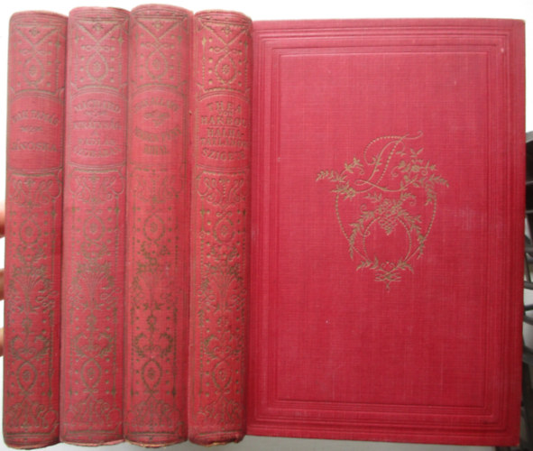 4 db Pesti H�rlap di�kk�nyvt�ra (Halhatatlanok szigete,Minden f�ny kihal, Kir�lys�g a adl�sszob�ban,J�noska)