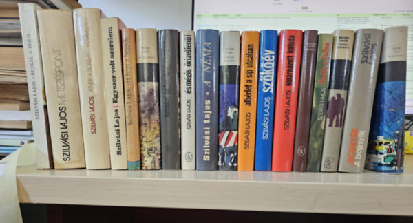 Szilvsi Lajos - 18 db Szilvsi Lajos knyv, KNYVMENT AJNLAT: Bujkl a hold+ Metszspont+ Kinek a sorsa?- Vzvlaszt+ Egyszer-volt szerelem+ Ott fenn a hegyen+ Appassionata+ Lgszomj+ s mgis rizetlenl+ A nma+ Llekharang+ Albrlet a Sp ut