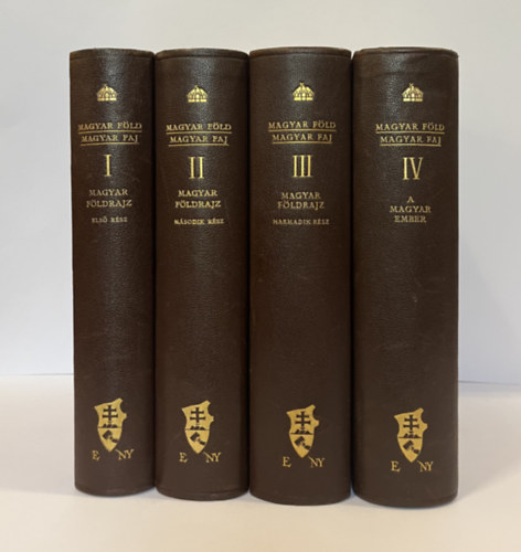 Prinz Gyula, Cholnoky Jen�, Teleki P�l gr., Bartucz Lajos - Magyar f�ldrajz I.-IV. (Magyar f�ld, magyar faj) - egys�ges teljes sorozat, nem reprint