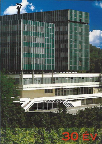 Orosz Ágnes szerk. - A budapesti Corvinus Egyetem közigazgatástudományi karának (Államigazgatási Főiskola) története 1977-2007