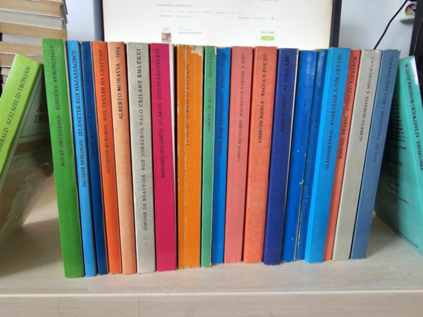 John Updike, Alberto Moravia, Bohumil Hrabal, Erich Maria Remarque, Vladimir Pral, Joyce Carol Oates, Slawomir Mrozek, Beauvoir De Simone, Ingmar Bergman, F. Scott Fitzgerald, Bulat Okudzsava, Phili - 21db az Eurpa zsebknyvek sorozatbl, KNYVMENT AJNLAT