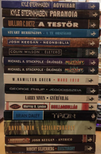 Kyle Sternhagen, William C. Dietz, Stuart Herrington, Josh Keegan, Colin Wilson, Michael A . Stackpole, George Philip, Larry Niven, Brian Daley, Robert Silvenberg - 16 db Walhalla Sci-Fi: Agyvihar; Paranoia; A testr; A te orszgod; Neonbiblia; leter; rjngs 1-2.; Mars 1910; Jgodisszeia; Gyrvilg; Csillaghulls; Tron; Csillagdagly; Anthico; vegtorony