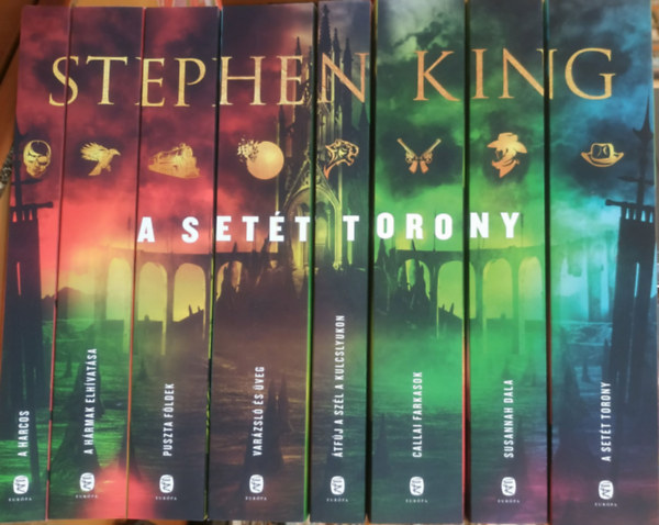 Stephen King - A Set�t torony 1-8.: A harcos + A h�rmak elh�vat�sa + Puszta f�ldek + Var�zsl� �s �veg + �tf�j a sz�l a kulcslyukon - A Set�t Torony 4,5 k�tete + Callai farkasok + Susannah dala + A Set�t torony