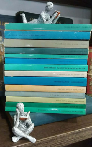 W. S. Maugham, Karel Capek, J. P. Sartre, Zbigniew Safjan, Truman Capote, F. Scott Fitzgerald, Ladislav Fuks, John Updike, A. Moravia, Csingiz Ajtmatov, M. Bulgakov, Simone de Beauvoir - 14 db-os K�NYVMENT� AJ�NLAT, pr�za: Ashenden, a h�rszerz�+ Akkor �s most+ K�nos t�rt�netek+ Egy vez�r gyermekkora+ Senki f�ldje+ Hidegv�rrel+ Az �j szel�d tr�nj�n+ Az utols� �gy+ Az Eastwicki boszork�nyok+ Az unalom+ A megvet�s+