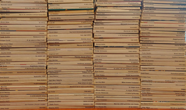 Bereczky Lszl, Brdos Pl, Brczy Jnos, Konsztantyin Szimonov, gh Istvn, Barth Lajos, Andrs Lszl, Tabk Andrs, Philippe Curval, Ren-Victor Pilhes, Ferenc Karinthy, Dalos Gy - 184 db Rakta Regny