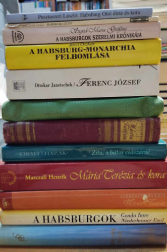 12 db magyar történelem, Hasburg-Monarchia (címek a terméklapon, saját fotó)