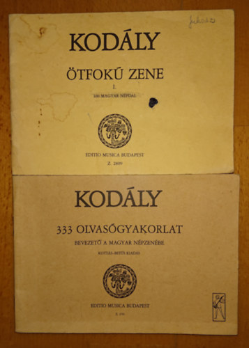 Kodly Zoltn - 2 kottaknyv Kodly Zoltntl: 333 olvasgyakorlat, tfok zene