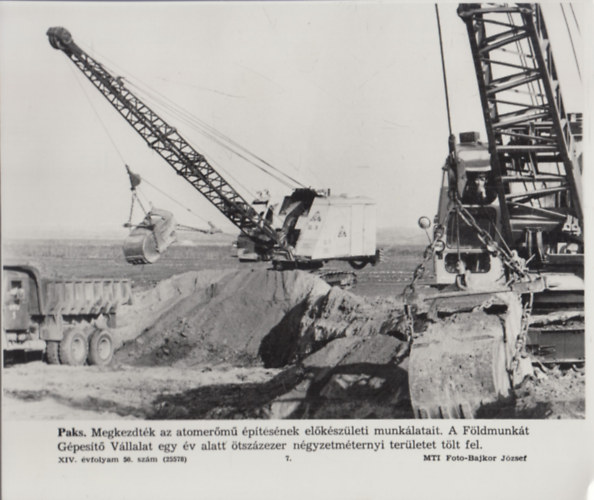 MTI eredeti fotó: Paks - Épül az atomerőmű (17x23,5 cm)