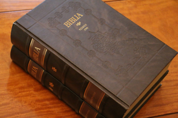 K�roli G�sp�r (ford.) - Biblia I.- II. - Vizsoly 1590 hasonm�s kiad�s