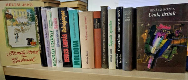 Heltai Jen, Herczeg Ferenc, Rth-Vgh Istvn, Ephraim Kishon (Kishont Ferenc), Konrd Gyrgy, Berkesi Andrs, Moldova Gyrgy, rkny Istvn, Fja Gza, Igncz Rzsa, Szilvsi Lajos, B - 13db klasszikus magyar m, KNYVMENT AJNLAT: Family hotel - VII. Emnuel+ Herczeg emlkezsei+ Fekete krnika+ Hajvdk+ Antipolitika+ Vakvgnyon+ A postamester lnya+ Egyperces novellk+ Visegrdi estk+ Urak, rfiak I-II+ Egy
