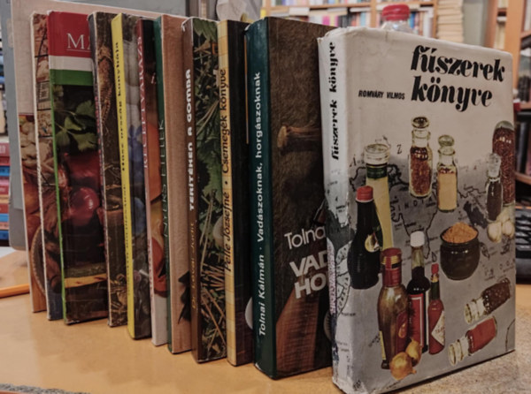 Romvry Vilmos, Tolnai Klmn, Horvth Ildik -Szab Sndorn, Pelle Jzsefn, Marga Zobel, Horst Weibelzahl, Lisa Mrose, Dr. Lvai Judit, Szab Margit, Dvid Sndor, Kurucz Antal, Luk - 11 db Szakcsknyv: 104 hres magyar recept; Hsz orszg konyhja; Tertken az olimpia; Magyar telek (Grillek s egytltelek); Tertken a gomba; Nyers telek; Csemegk knyve; Saltk (Receptvarzs); Vadszoknak, horgszokna