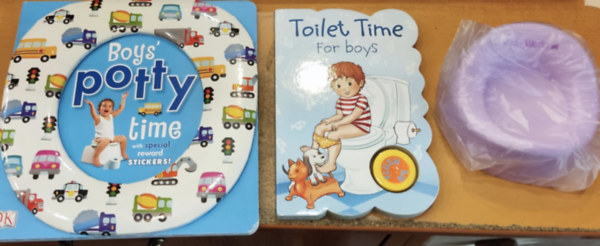 Melissa Webb (illus.), Brimax Publishing, Dawn Sirett, Holli Conger (illus.) - Boys' Potty time (fedlapon felhajthat vc lke imitci) + Toilet Time for Boys (hangkelt eszkzzel) + manyag baba vc jtk