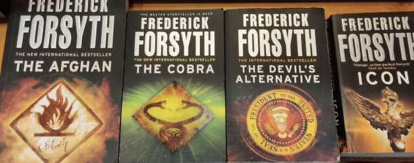 Frederick Forsyth - 4 db Frederick Forsyth: Icon + The Afghan + The Cobra + The Devil's Alternative